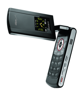 Illustration for article titled Samsung's Thin 3-Megapixel SCH-u900 FlipShot Camera Phone Hits Verizon